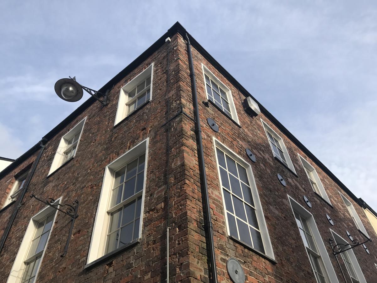 Ty Glyndwr Bunkhouse, Bar And Cafe Hostel Caernarfon Ngoại thất bức ảnh