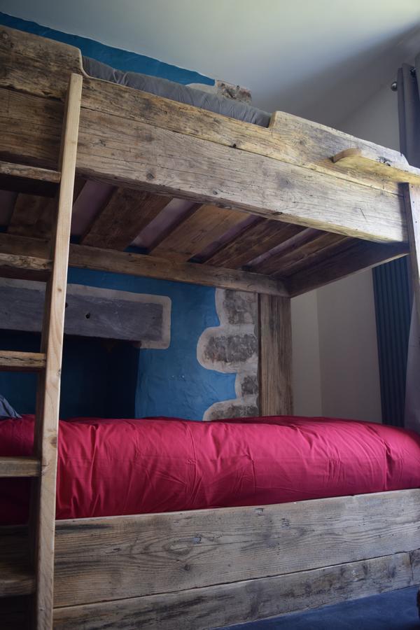 Ty Glyndwr Bunkhouse, Bar And Cafe Hostel Caernarfon Ngoại thất bức ảnh