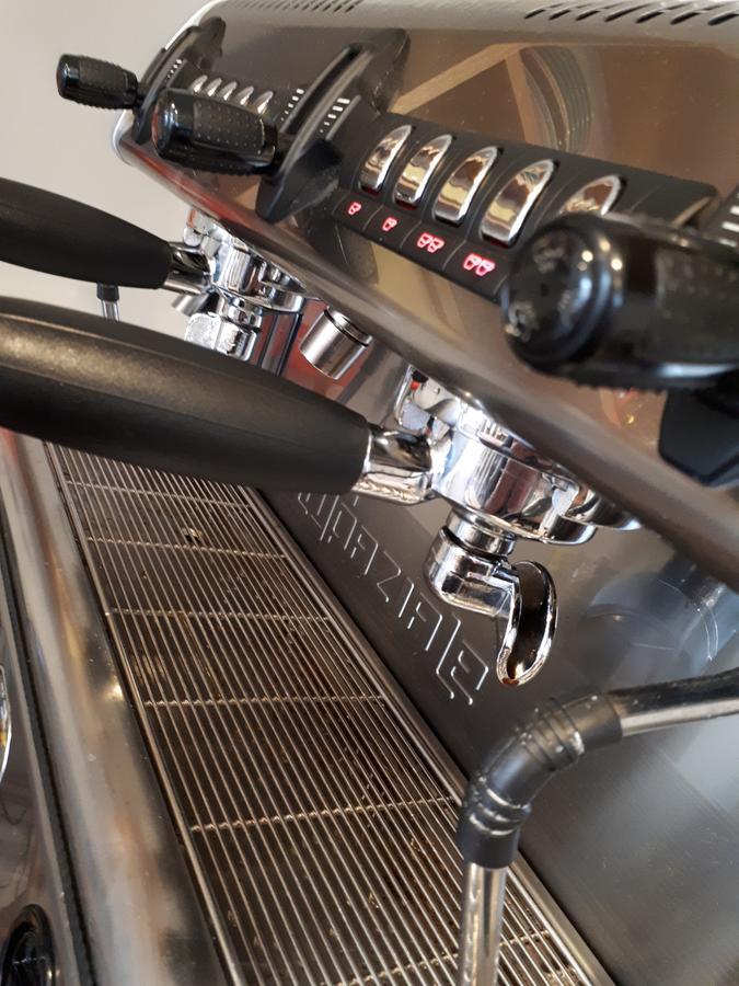 Ty Glyndwr Bunkhouse, Bar And Cafe Hostel Caernarfon Ngoại thất bức ảnh