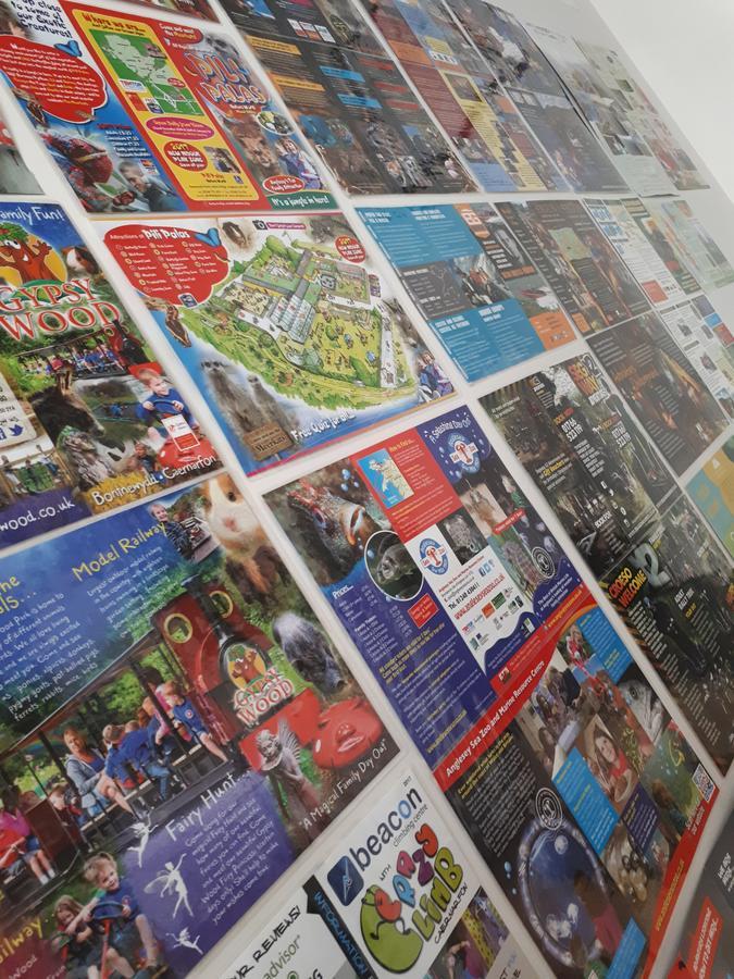 Ty Glyndwr Bunkhouse, Bar And Cafe Hostel Caernarfon Ngoại thất bức ảnh